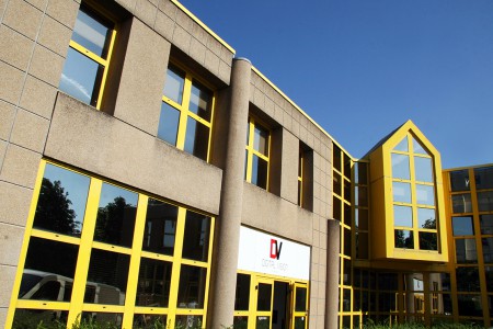 LE PARC GARLANDE A BAGNEUX 977 M2 ACQUISITION 2008